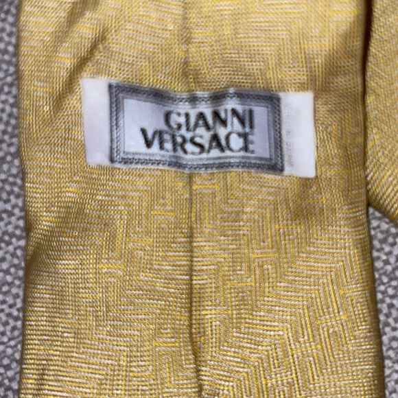 Gianni Versace Silk 90s tie Rare ! - Picture 2 of 5